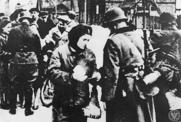 „Rozpacz nasza była ogromna” – rodziny aresztowanych podczas okupacji niemieckiej