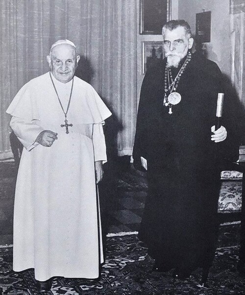 Papież Jan XXIII i bp Josyf Slipy. Fot. galinfo.com.ua (za: „Biuletyn IPN”, nr 6/2020)