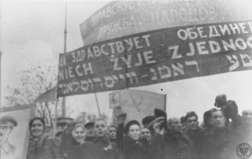 A propaganda rally calling for the incorporation of the so-called western Belarus into the USSR, October 1939 (Photo: IPN)