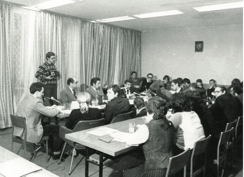 Rozmowy strajkujących studentów z przedstawicielami władz; Uniwersytet Łódzki, 1981 r. (fot. IPN)