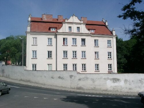 Dawna siedziba Powiatowego Urzędu Bezpieczeństwa Publicznego w Sandomierzu przy ul. Żeromskiego 5. Fot. z zasobu IPN