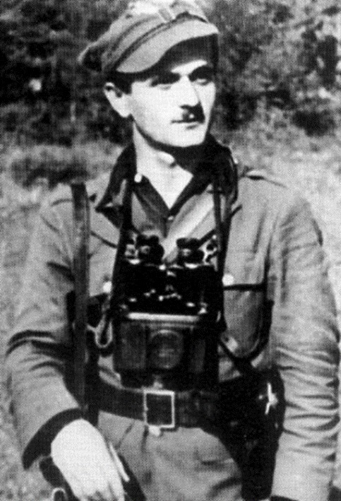 Marian Pluciński „Mścisław” – dowódca 4. szwadronu 5. Brygady Wileńskiej Armii Krajowej. W czerwcu 1946 r. skazany na karę śmierci w postępowaniu doraźnym przez Sąd Okręgowy w Białymstoku