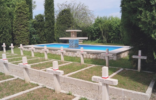 Polski Cmentarz Wojenny w Bolonii; spoczywa na nim 1432 polskich żołnierzy