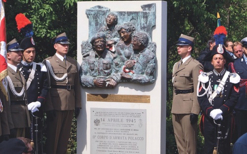 Tablica upamiętniająca wyzwolenie Imoli przez 2. Korpus Polski