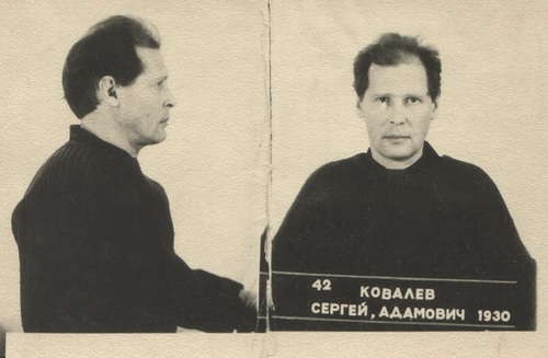 Siergiej Kowalow – zdjęcie z akt śledztwa 1975 r. Fot. memo.ru