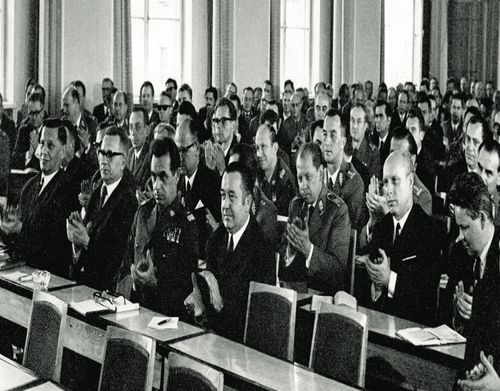 Spotkanie funkcjonariuszy MO i SB z Edwardem Gierkiem w siedzibie MSW, 6 maja 1971 r. (fot. IPN)