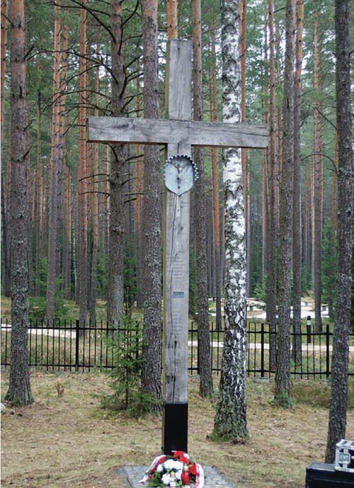 Krzyż Prymasowski w Katyniu (fot. Adam S. Kaczmarek, IPN)