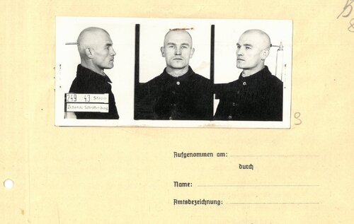 Karta ze zdjęciami sygnalitycznymi Bolesława Kossowskiego „Konrada”, komendanta Kedywu w Inspektoracie Płocko-Sierpeckim AK, ujętego przez Niemców 3 września 1943 r. – akta śledcze gestapo. Z zasobu IPN