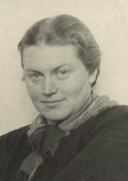 Krystyna Krahelska. Ze zbiorów AAN