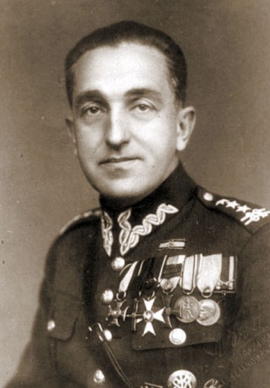 Stanisław Jan Ferdynand Świtalski (1890-1939) na fotografii sprzed 1939 r. ze zb. CAW
