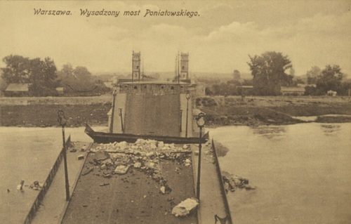 Most zniszczony przez wycofujące się wojska rosyjskie, 1915 r. Pocztówka ze zb. Biblioteki Narodowej