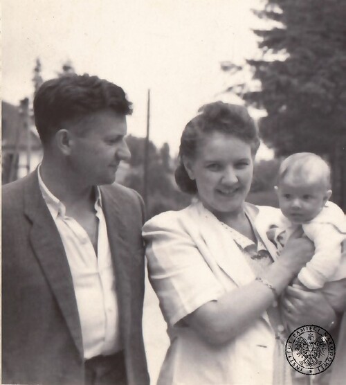 Łukasz Ciepliński z żoną i synkiem na wakacjach, Zakopane, lipiec 1947 r. Fot. z zasobu IPN