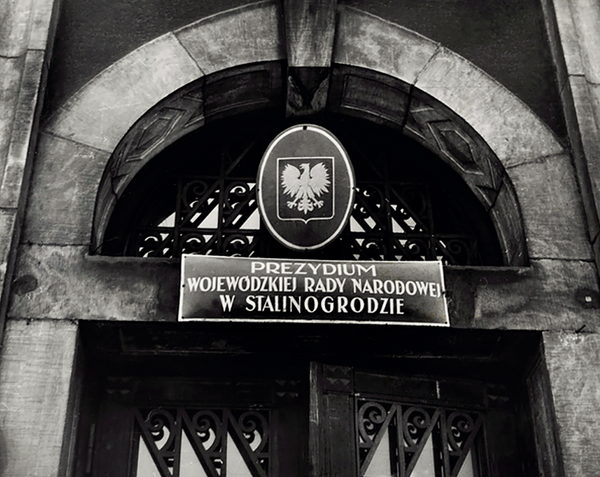 „Odwilż” w Stalinogrodzie i „gorąca jesień” w Katowicach, czyli rok 1956 w przemianowanym województwie