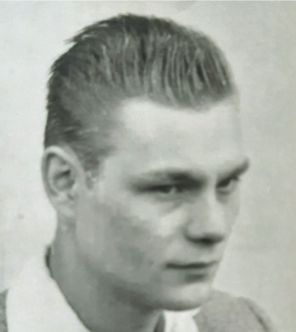 Dwanaście lat z życiorysu. Wacław Marek Szymański (1936–2021)