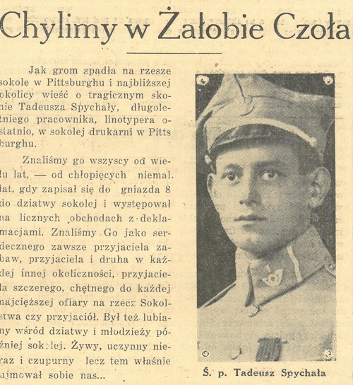 Wycinek prasowy z notatką o śmierci Tadeusza Spychały oraz jego zdjęciem w mundurze.
