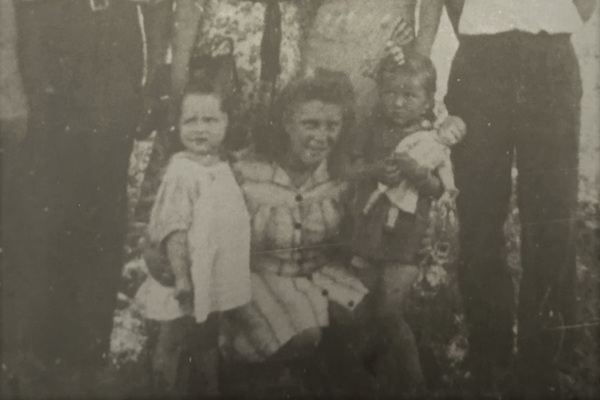 Losy uratowanych dzieci żydowskich. Cztery bardzo smutne historie