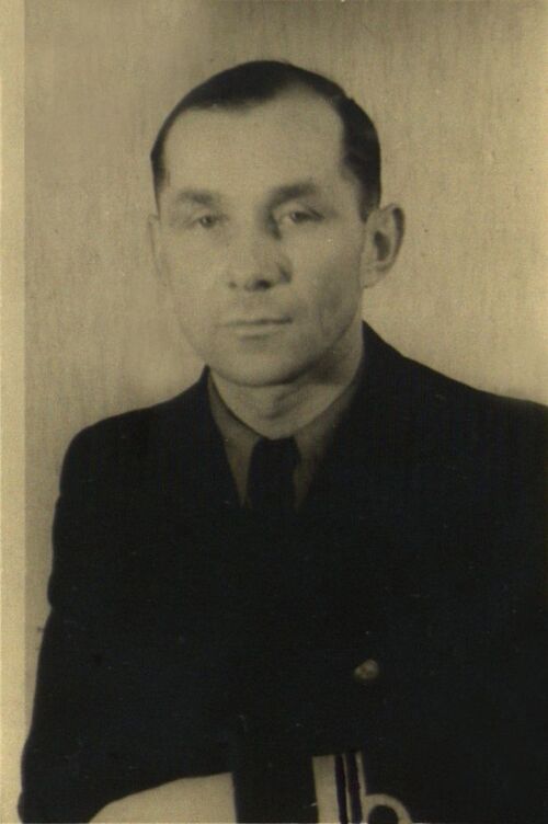 Fotografia Zbigniewa Przybyszewskiego (1907–1952). Mężczyzna w mundurze.
