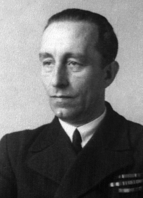 Fotografia Jerzego Staniewicza (1903–1952). Mężczyzna w mundurze.