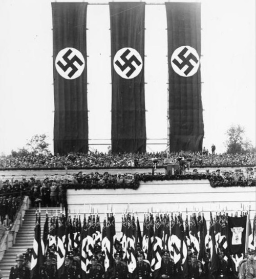 Nazizm jako antychrześcijańska „religia zastępcza”
