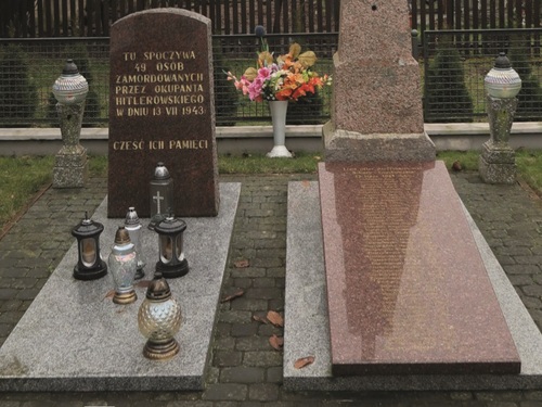Pomnik wzniesiony na zbiorowym grobie ofiar pacyfikacji Sikor-Tomkowięt. Fot. Paweł Niziołek