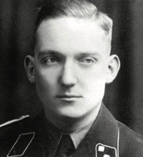 Zdjęcie portretowe młodego mężczyzny w niemieckim nazistowskim mundurze (Hermann Schaper)