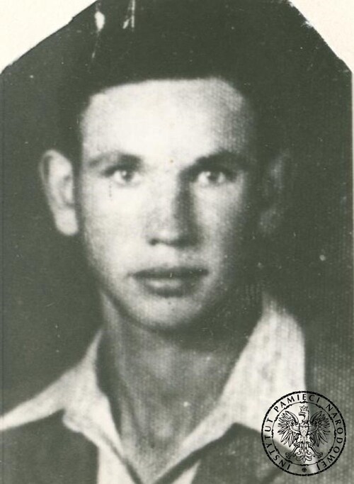 Zygmunt Antosik, funkcjonariusz MO posterunek Zegrze, zabity 28 sierpnia 1950 roku podczas akcji na stacji PKP w Pomiechówku.