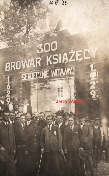 Przed Browarem Książecym w Tychach, 30 sierpnia 1929 r.  Fot. ze zbiorów Andrzeja Waletki