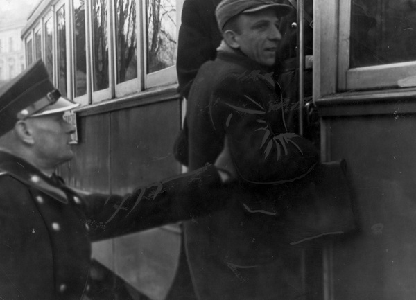 Działalność antyniemiecka policjantów granatowych i kryminalnych w Kielcach w okresie II wojny światowej