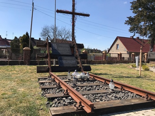 Pomnik Zesłańców Sybiru w Jasieni. Fot. IPN