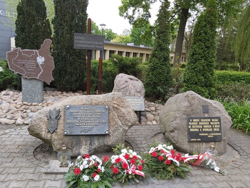 Pomnik Pamięci Narodowej przy al. Niepodległości w Lubsku. Fot. Dominika Rechul