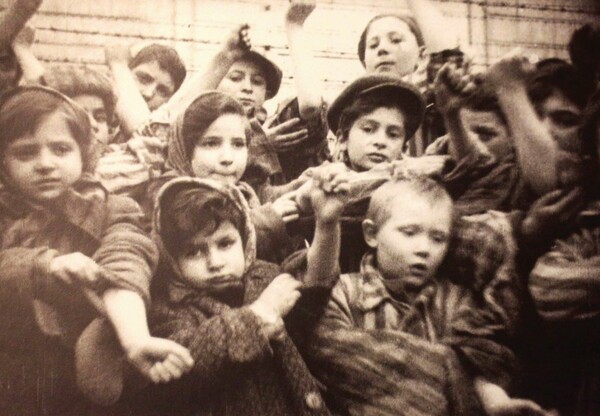 Urodzona w Auschwitz