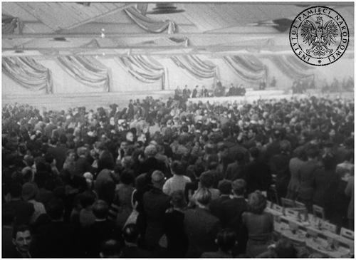 Warsaw, main hall of the House of Polish Word. Debates of the participants of the Second World Congress in Defence of Peace (16-21 November, 1950). Frame from a propaganda film “The fight’s journey” produced by Office “B” of the 12th Department of the communist Ministry of Internal Affairs. Photo from the archives of the Institute of National Remembrance.