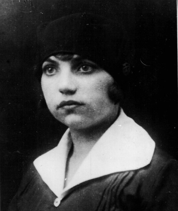 Harcerka z Legionu Wyzwolenia. Helena Janaszczyk (1910–1940)