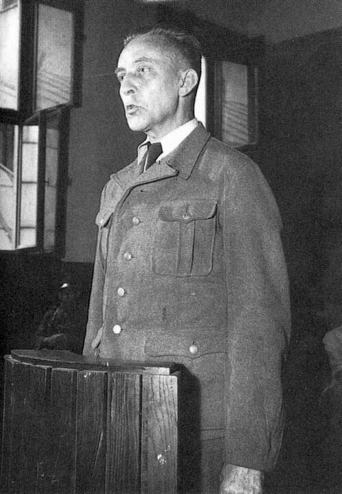Jürgen Stroop przed polskim sądem w 1951 r.