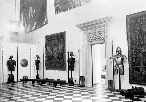 Zbrojownia Muzeum na Wawelu, 1930 r. Fot. ze zbiorów NAC