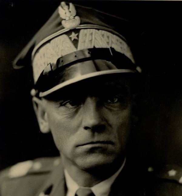 Śmierć przyszła w samą porę. Generał Bronisław Prugar-Ketling a represje wobec oficerów Wojska Polskiego w latach 1949-1956