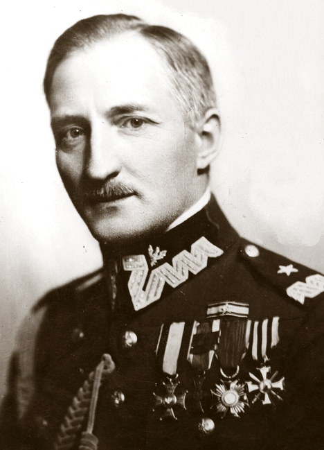General Józef Olszyna-Wilczyński na fotografii sprzed 1939 r.