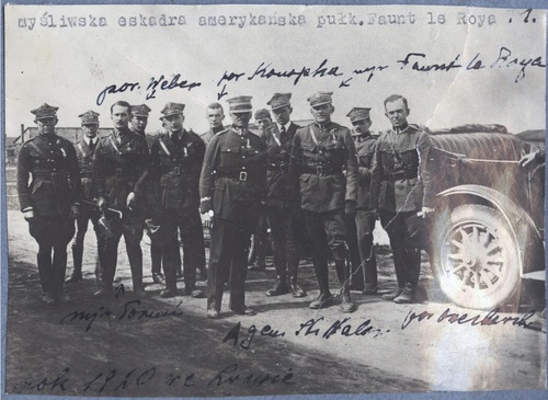 American and Polish officers accompanied by General Major Haller (in the cap with the General’s strip). The photograph was taken in October, 1920, after Gen. Haller awarded the pilots of the 3rd Air Squadron with Silver Crosses of the Fifth Class of the War Order of Virtuti Militari. Photo from the Polish Air Force Museum in Cracow