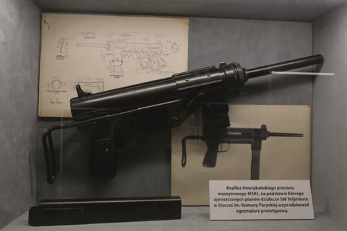 Broń prezentowana na wystawie poświęconej Solidarności Walczącej w Muzeum Żołnierzy Wyklętych i Więźniów Politycznych PRL. Fot. Jarosław Wróblewski