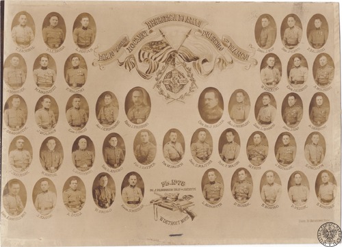 Karta okolicznościowa z okazji 10-lecia rekrutacji do Armii Błękitnej we Francji zawierająca zdjęcia portretowe członków placówki nr 78 w Detroit, 1927 r. Fotografia z zasobu AIPN, pochodząca ze zbiorów Stowarzyszenia Weteranów Armii Polskiej w Ameryce