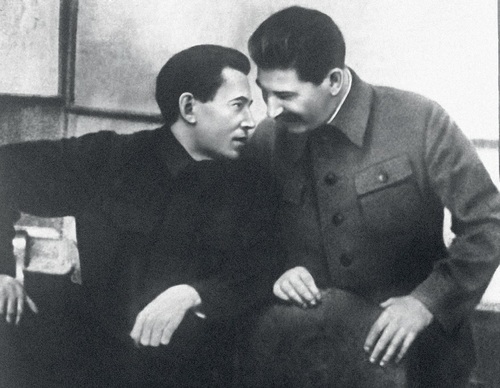 Nikołaj Jeżow i Józef Stalin, 1937 r. Fot. domena publiczna