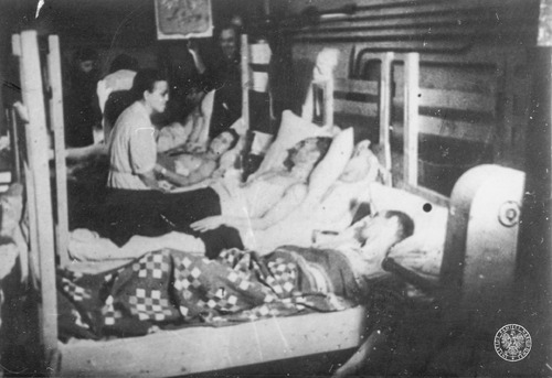 Field hospital. Author unknown. (Photo from the collections of the Institute of National Remembrance)