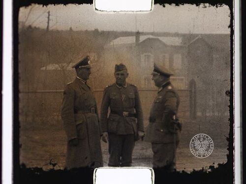 Kadr z niemieckiego filmu propagandowego z okresu II wojny światowej, ze zbiorów Archiwum IPN
