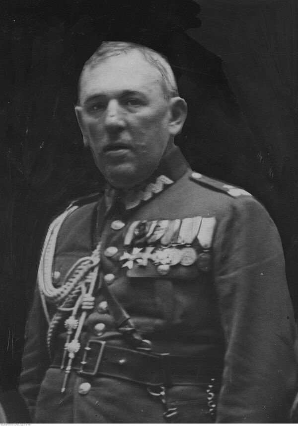 „Dzielny Żyd” na czele dywizji. Gen. Bernard Mond (1887-1957)
