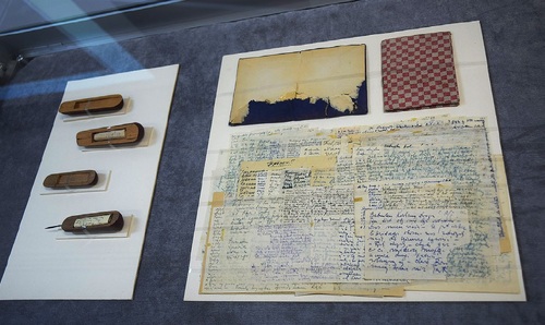 Szydła i ukrywane w nich grypsy, przemycane z Majdanka. Fragment kolekcji Henryka Jerzego Szcześniewskiego przekazanej do Archiwum Akt Nowych. Fot. AAN