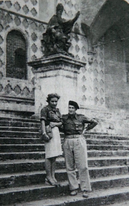 Maria Mirecka z przyszłym mężem Henrykiem Lorysiem, żołnierzem II Korpusu
