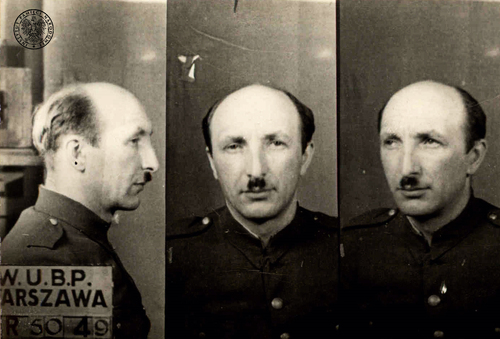 Zdjęcie sygnalityczne Wiktora Stryjewskiego, wykonane w WUBP w Warszawie 15 II 1949 r. (fot. z kartoteki zdjęć sygnalitycznych)