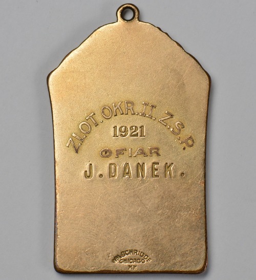 Medal ze Zlotu II Okręgu Związku Sokołów Polskich w Ameryce (rewers), 1921 r. Fot. AIPN