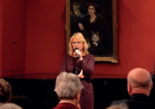 Agnieszka Łuczak w Paryżu na prezentacji wystawy „Europa w rodzinie. Ziemiaństwo polskie w XX wieku”, 2019 r. Fot. IPN