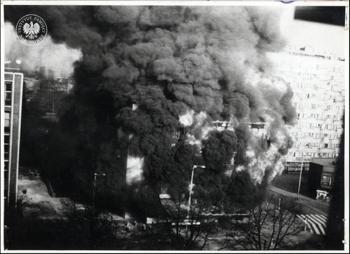 Pożar Kombinatu Gastronomicznego „Kaskada”, 27 kwietnia 1981 r. (fot. z zasobu IPN)